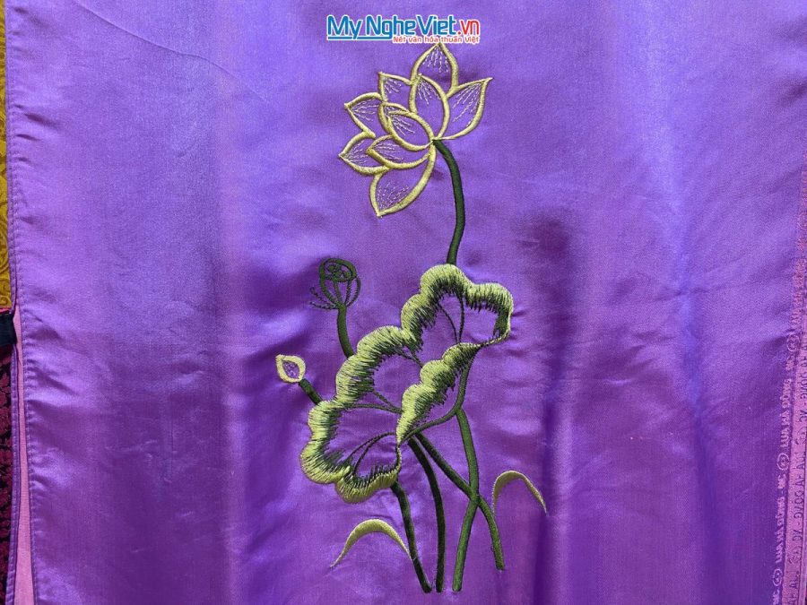 khăn lụa Hà Đông Thêu Sen MNV