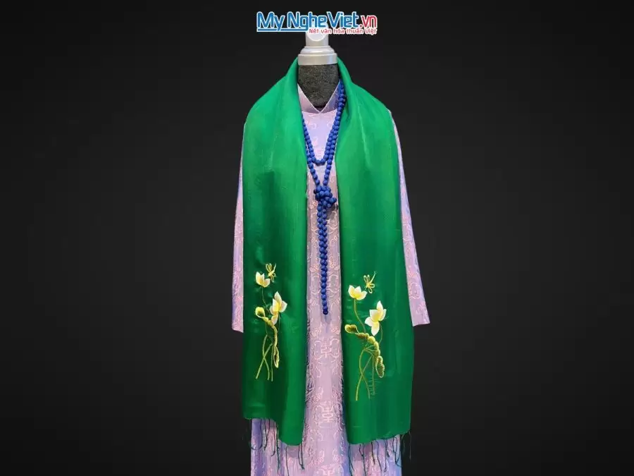 khăn lụa Hà Đông Thêu Sen MNV