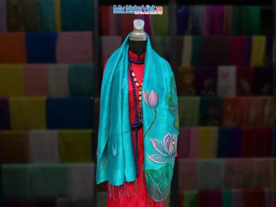 Khăn lụa đũi Hà Đông vẽ tay