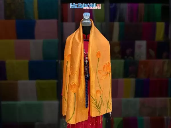 Khăn lụa Hà Đông Vẽ Hoa