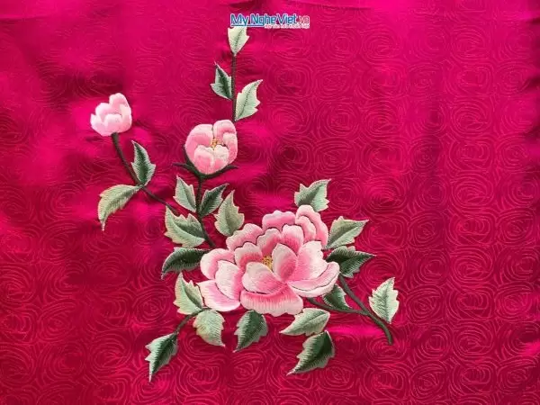 Khăn Lụa Thêu Hoa Hoa Xoáy Hồng Sen