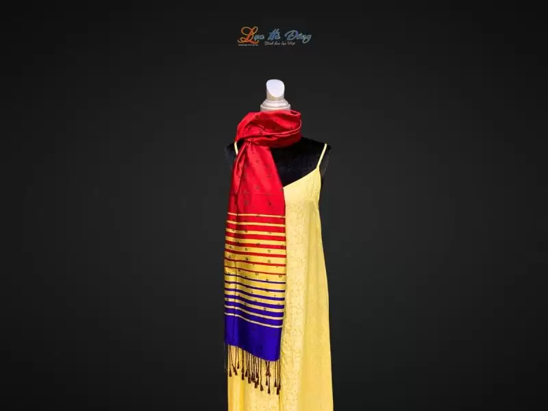 Khăn Lá Dâu Đỏ MNV-KLLS05-6