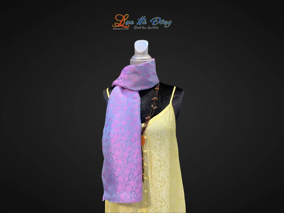 Khăn lụa dài họa tiết hồng thọ hồng xanh Khăn lụa dài họa tiết hồng thọ hồng xanh