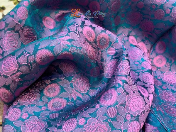 Khăn lụa dài họa tiết hồng thọ tím xanh