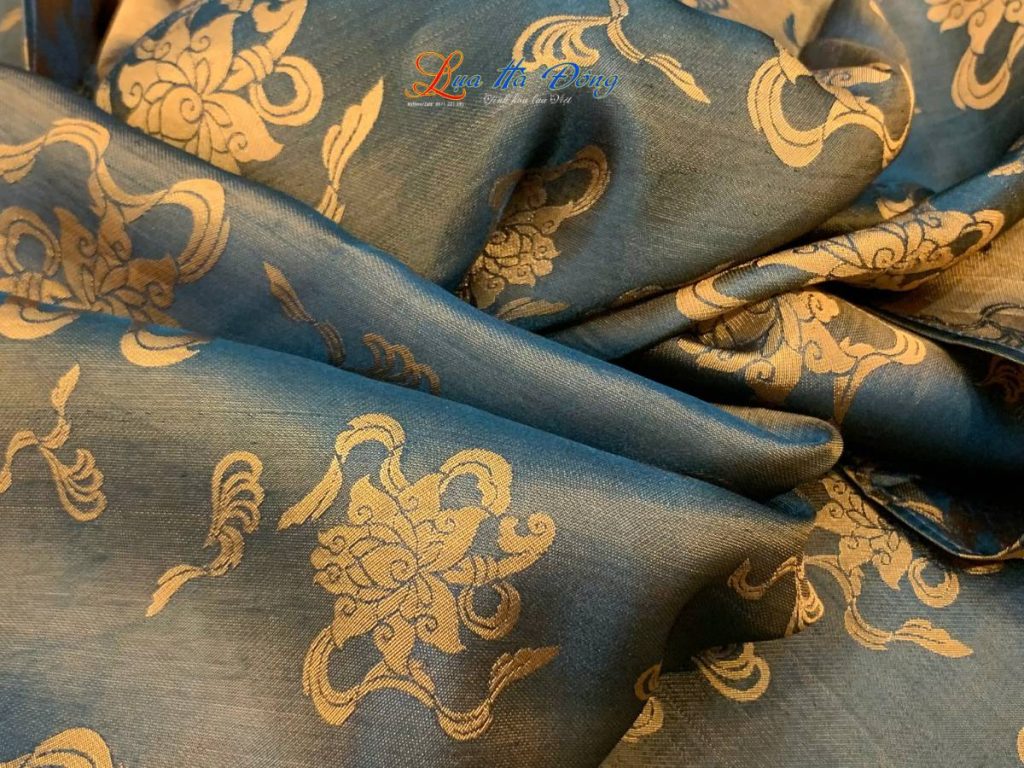 Khăn lụa dài họa tiết sen tiên vàng đồng