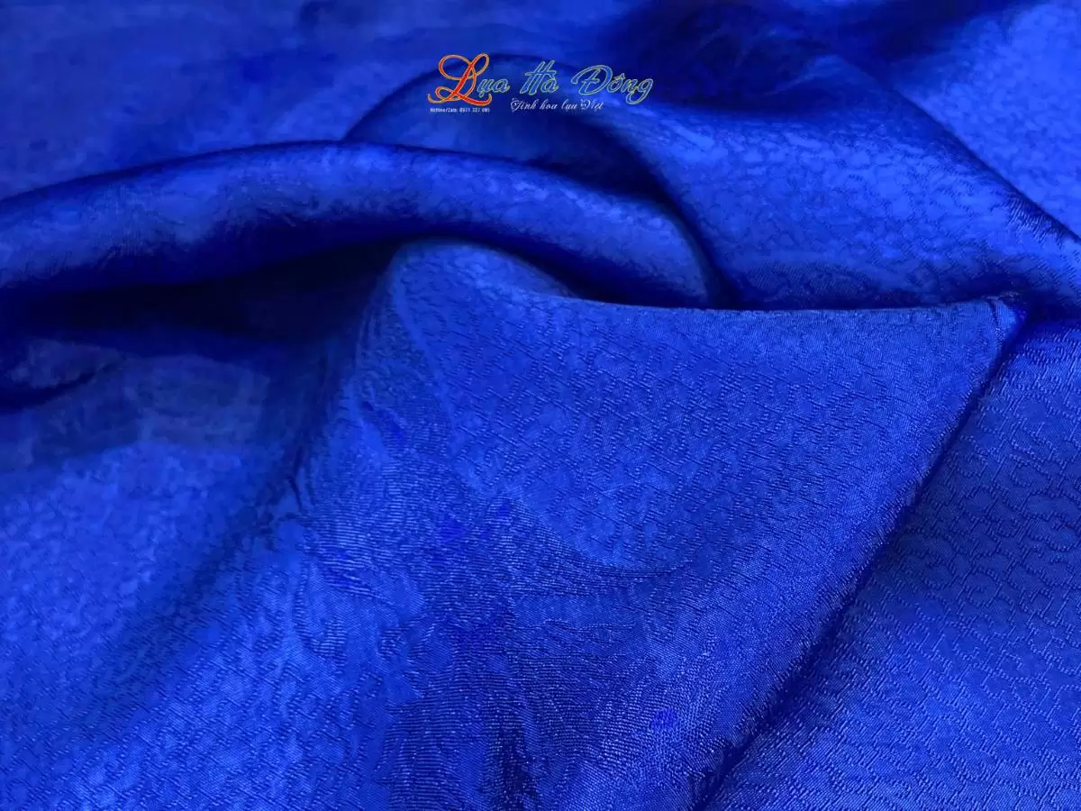 Khăn lụa dài họa tiết phượng thọ xanh dương Khăn lụa dài họa tiết phượng thọ xanh dương