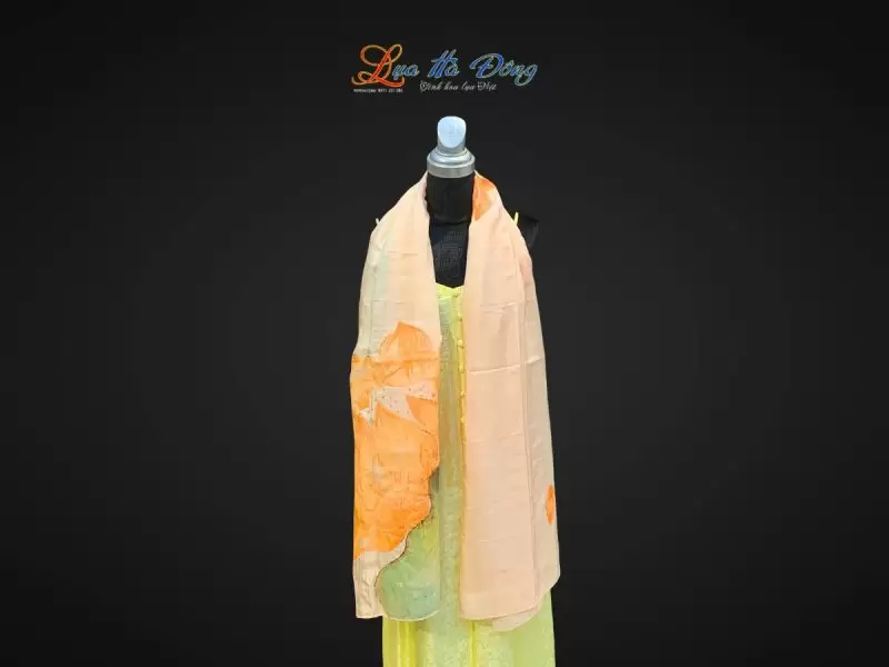 Khăn lụa tơ tằm vẽ tay hoa sen