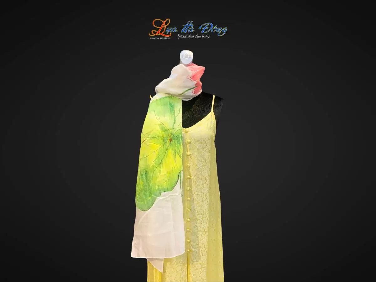 Khăn lụa tơ tằm vẽ tay hoa sen (6) Khăn lụa tơ tằm vẽ tay hoa sen