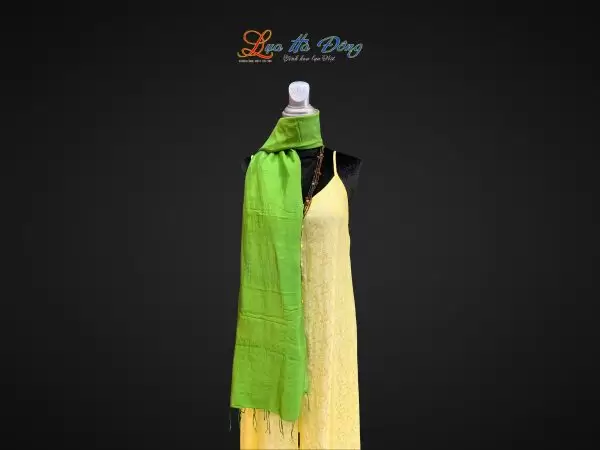 Khăn lụa tơ tằm màu xanh lá