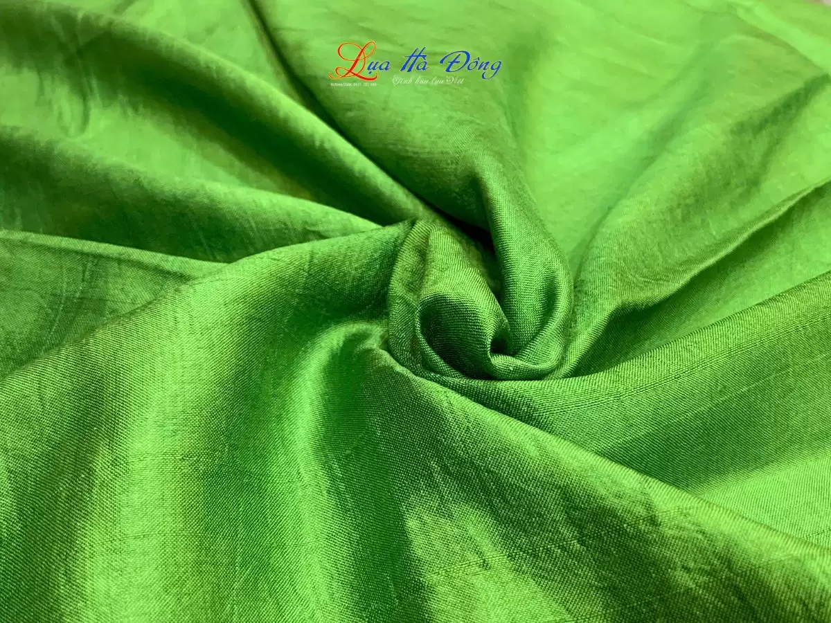 Khăn lụa tơ tằm xanh Thái Bình 87x180cm MNV-KLNC871809 (3) Khăn lụa tơ tằm màu xanh lá