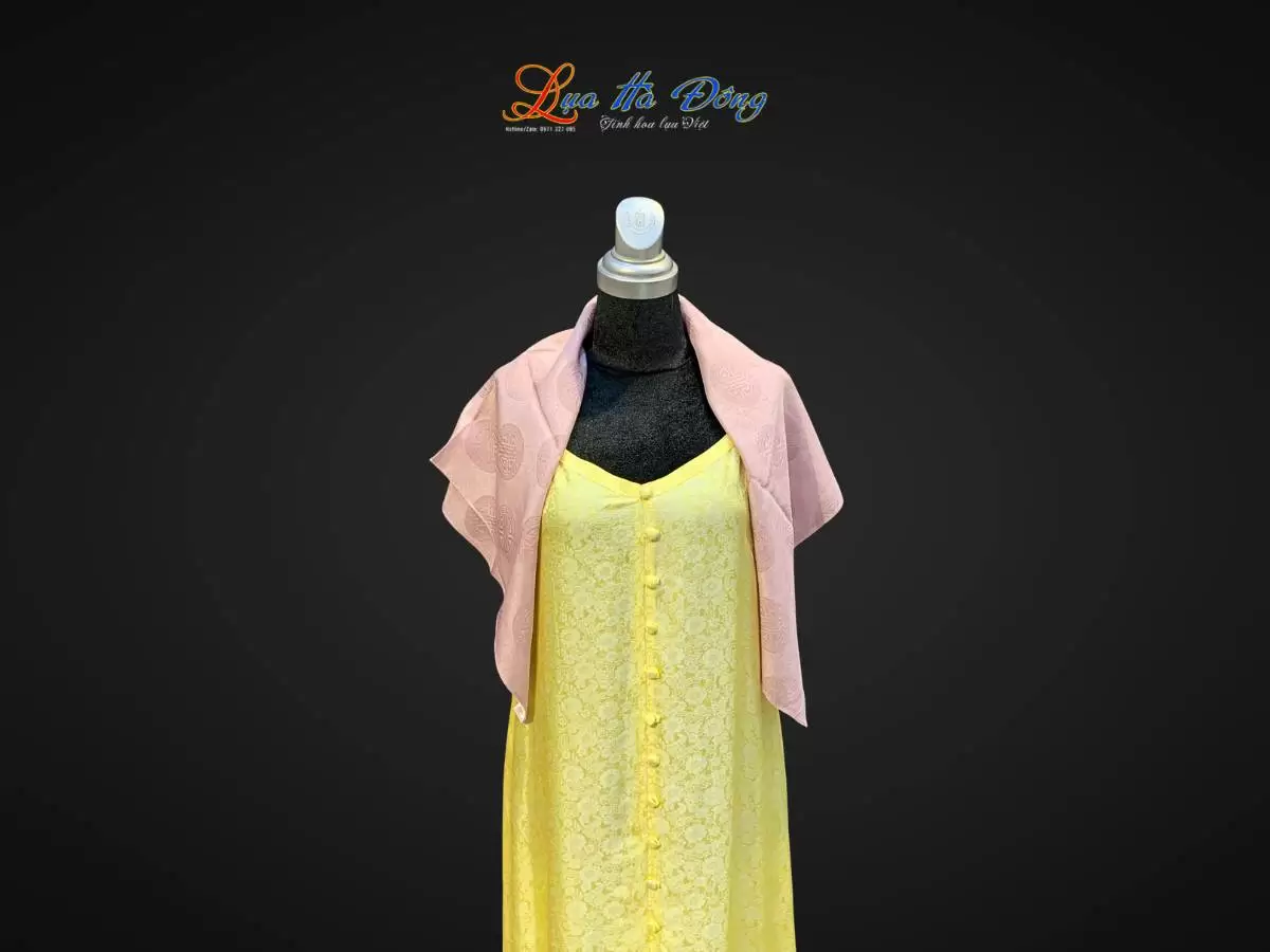 Khăn lụa vân cổ triện thọ (1) Khăn lụa vân cổ triện thọ