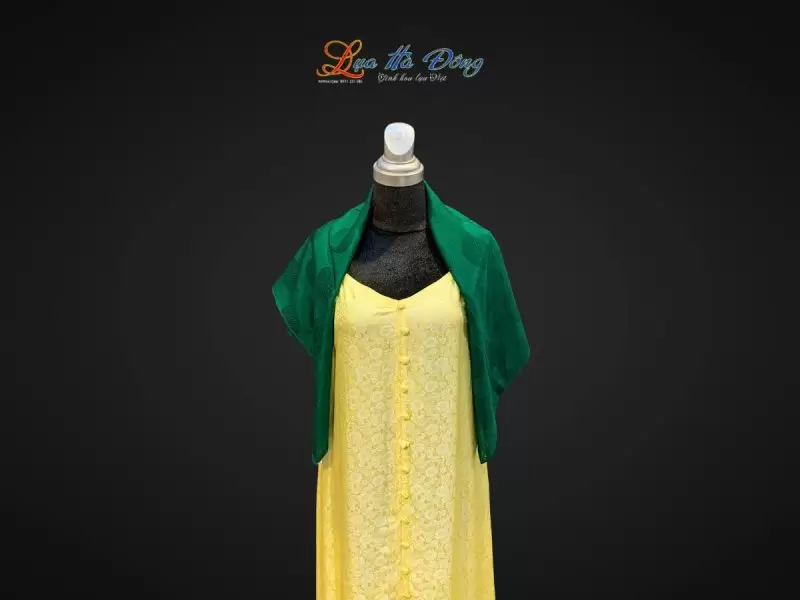Khăn lụa vân cổ triện thọ