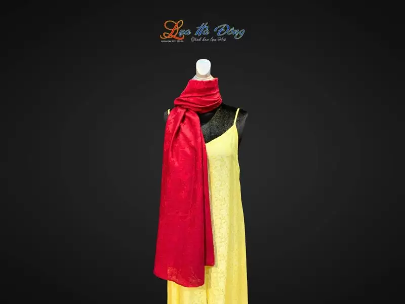 Khăn lụa vân cổ triện thọ