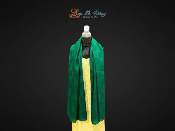 Khăn lụa vân cổ triện thọ