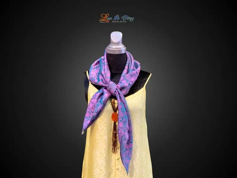 Khăn lụa vuông họa tiết hồng thọ tím xanh