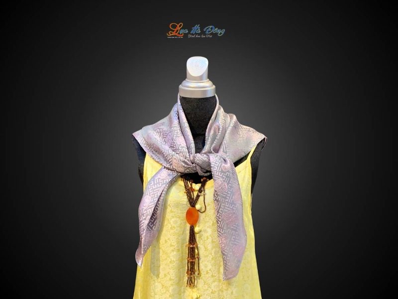 Khăn lụa vuông họa tiết song thọ xám tím