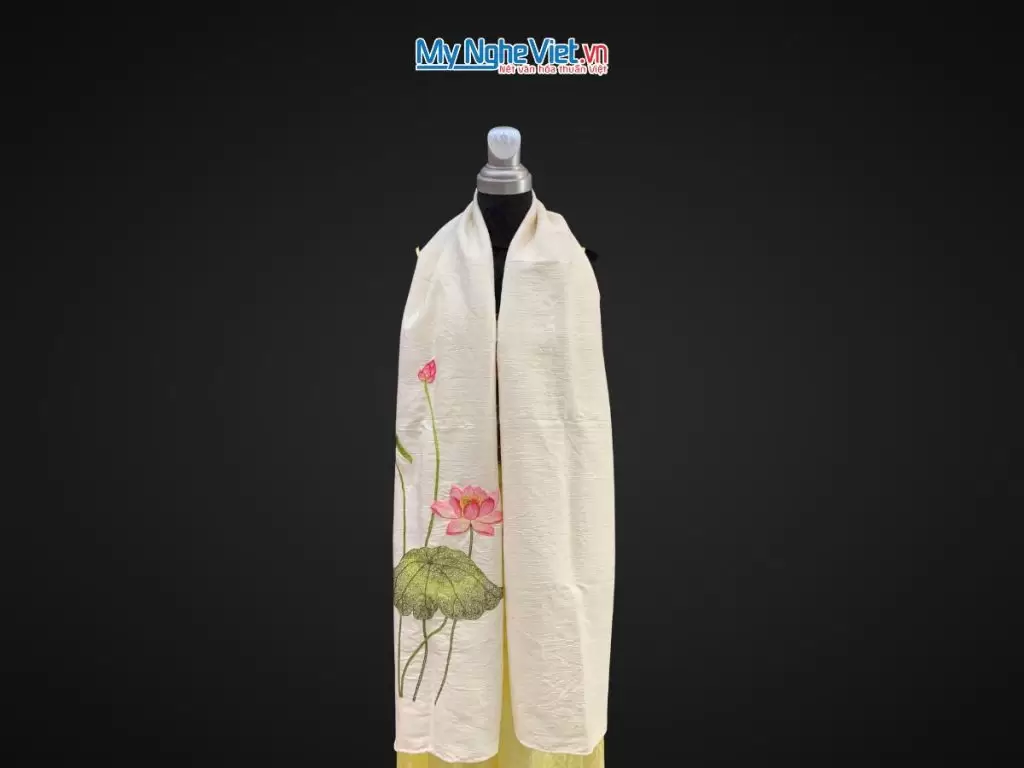 Khăn lụa đũi họa tiết hoa sen thêu tay 100% silk