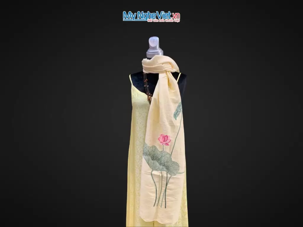 Khăn lụa đũi họa tiết hoa sen thêu tay 100% silk