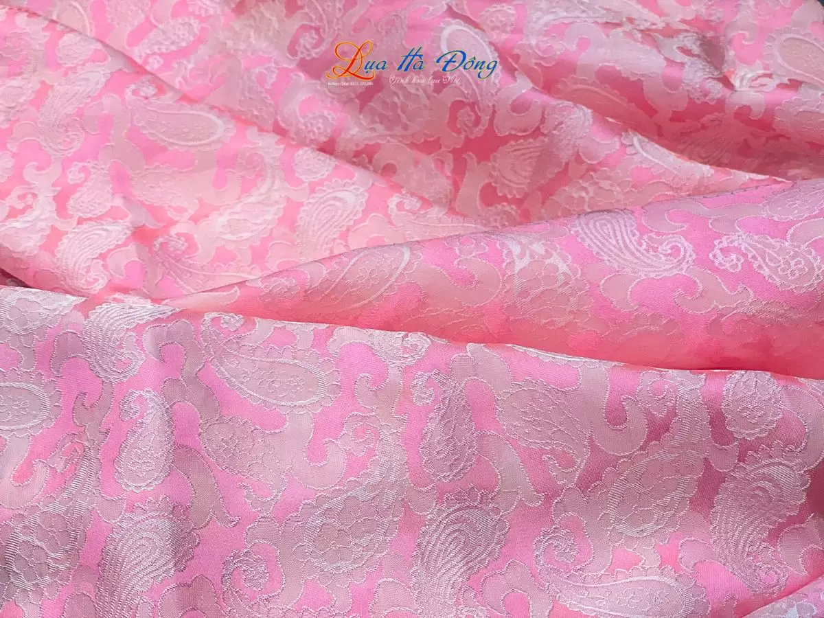 Khăn lụa thêu tay đuôi công hồng (4) Khăn lụa thêu tay đuôi công hồng