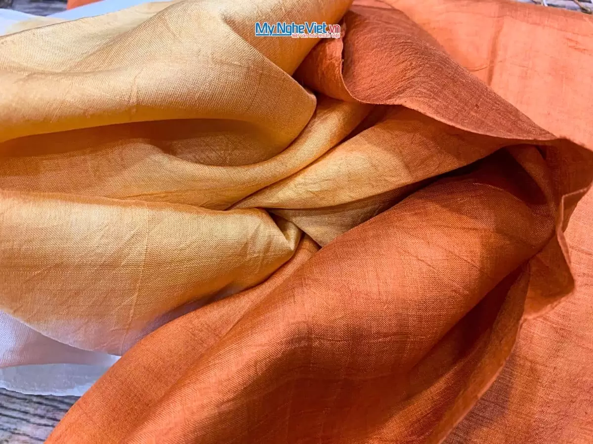 Khăn lụa tơ tằm loang Thái Bình (11)nen Khăn lụa tơ tằm loang màu cam