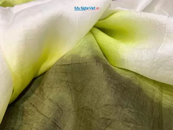 Khăn lụa tơ tằm loang Thái Bình màu xanh