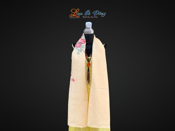Khăn lụa vân cổ thêu tay lá cây kem