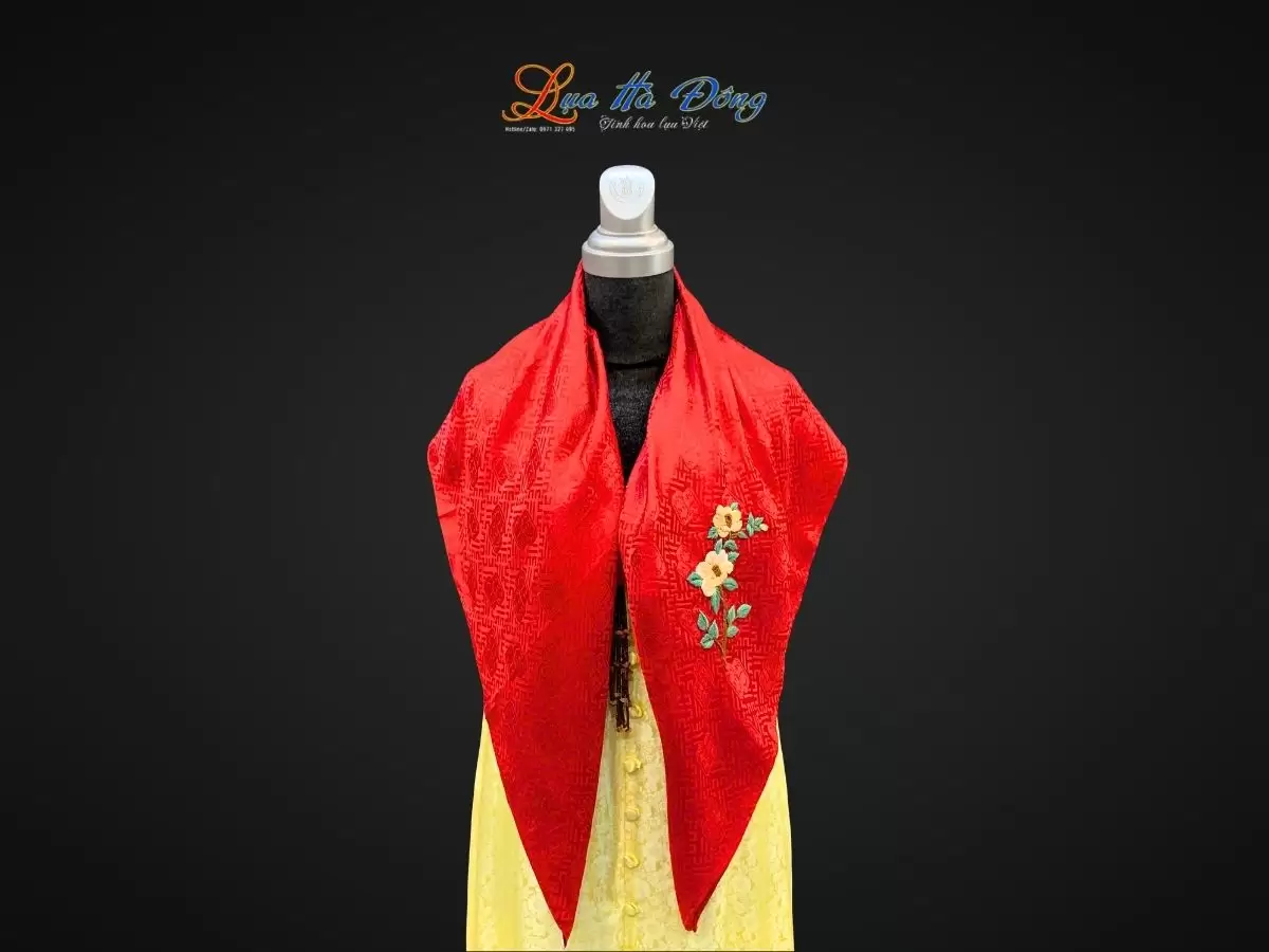 Khăn lụa tơ tằm thêu hoa (41) Khăn lụa thêu tay song hỷ đỏ
