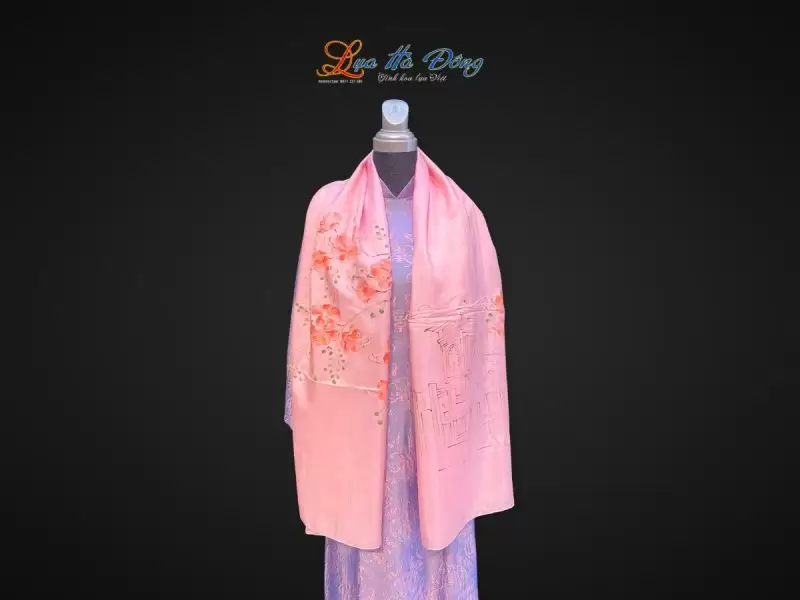 Khăn lụa tơ tằm vẽ tay chợ Bến Thành