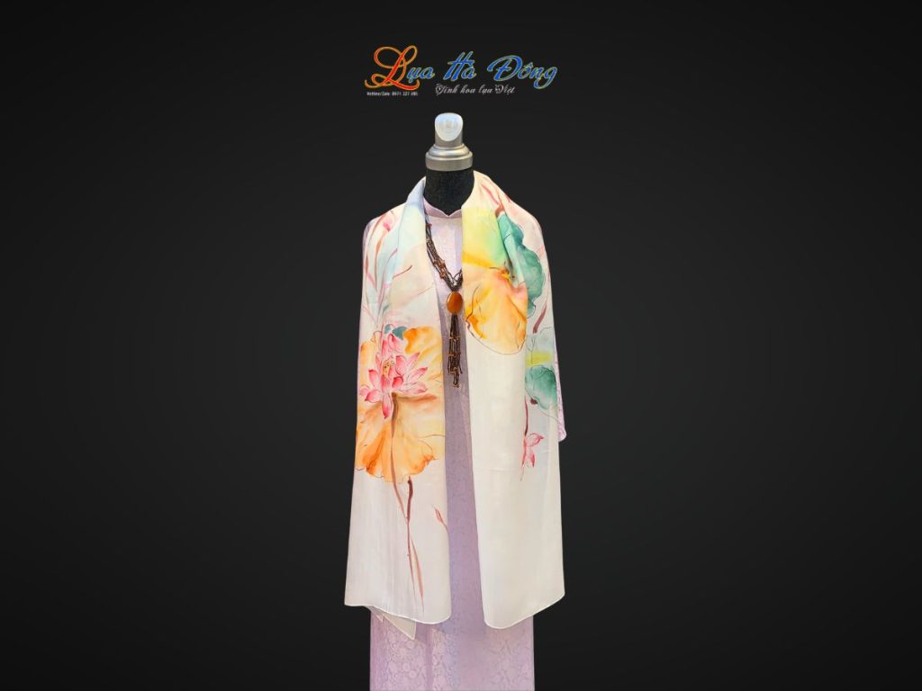 Khăn lụa tơ tằm màu trắng hoa sen