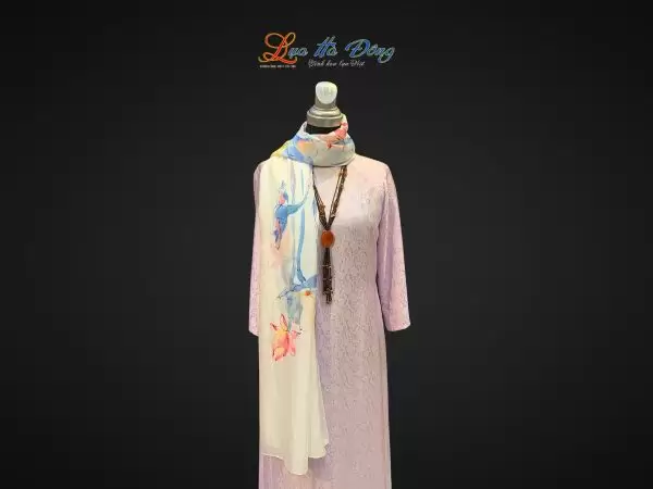 Khăn lụa tơ tằm màu trắng hoa sen