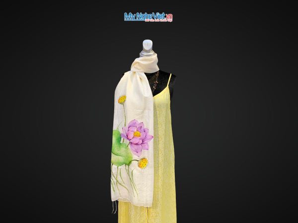 Khăn lụa tơ tằm vẽ tay hoa sen