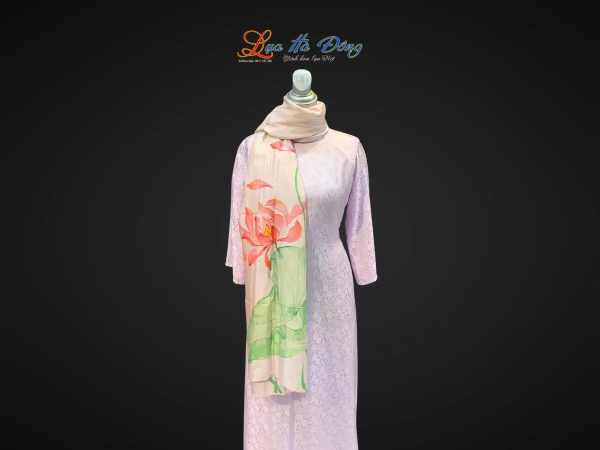 Khăn lụa tơ tằm vẽ tay sen (17) Khăn lụa tơ tằm vẽ tay Hồ Gươm