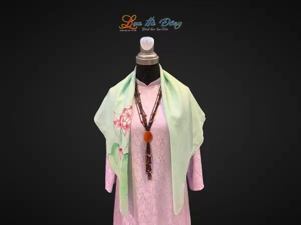 Khăn lụa vuông tơ tằm màu xanh lá vẽ hoa