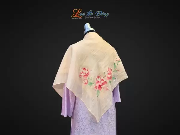 Khăn lụa vuông tơ tằm màu hồng vẽ hoa