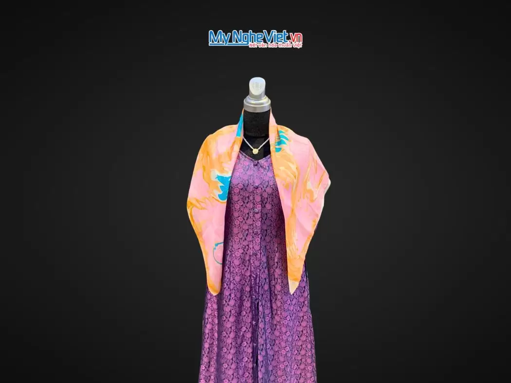 Khăn lụa tơ tằm thủy ấn (10) Khăn Lụa Vuông Thủy Ấn Tơ Tằm Màu Hồng Xanh