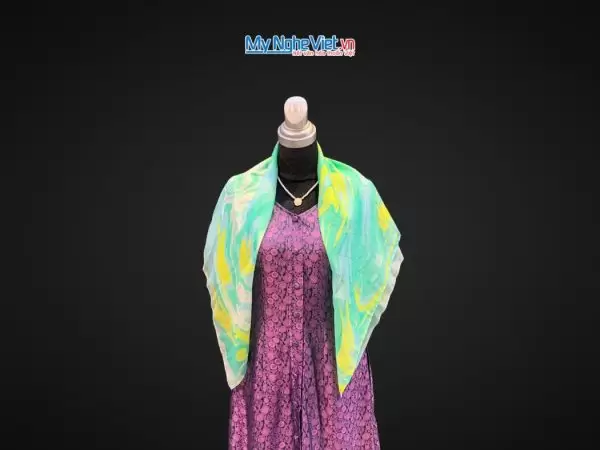 Khăn Lụa Vuông Thủy Ấn Tơ Tằm Màu Xanh Lá