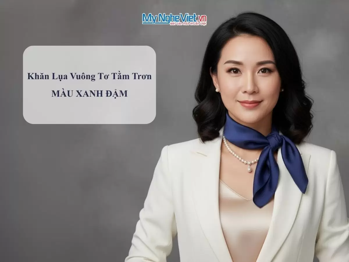 Khăn lụa vuông tơ tằm trơn (15) Khăn lụa vuông tơ tằm trơn màu xanh đậm