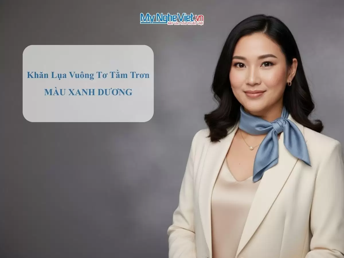 Khăn lụa vuông tơ tằm trơn (24) Khăn lụa vuông tơ tằm trơn màu xanh dương