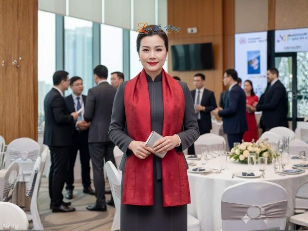 Khăn lụa vân cổ đỏ bầm Hà Đông 75x175cm KLNL75175/1