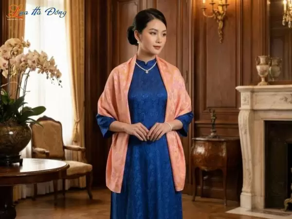 Khăn vuông lụa tơ tằm họa tiết hoa bèo màu vàng cam