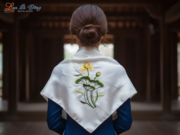 Khăn Lụa Vuông Tơ Tằm Thêu Sen Trơn Màu Trắng