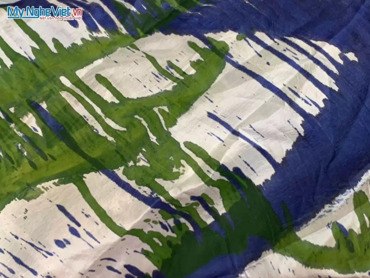 Khăn loang lụa tơ tằm