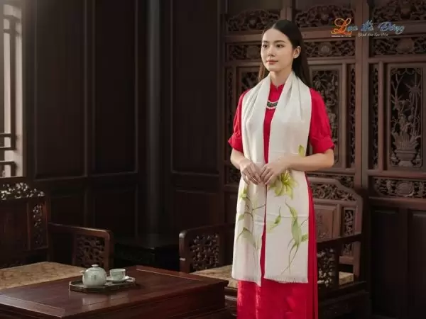 Khăn lụa dệt hoa vẽ tay 100% silk cao cấp