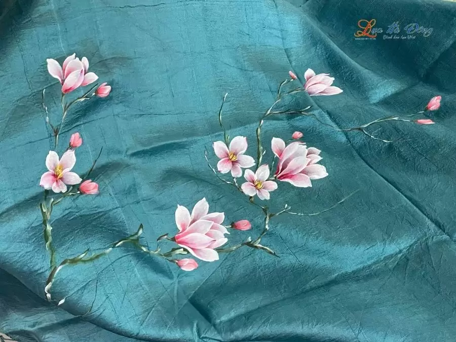 Khăn lụa tơ tằm 100% silk họa tiết hoa mộc lan vẽ tay