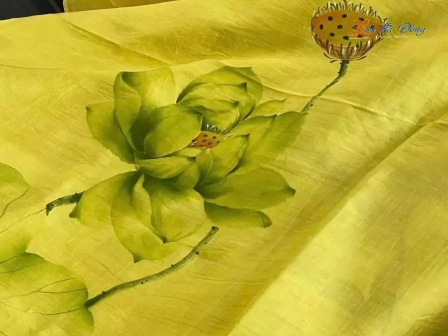 Khăn lụa tơ tằm 100% silk họa tiết hoa sen vẽ tay