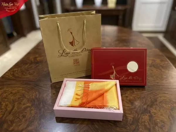 Khăn lụa tơ tằm loang