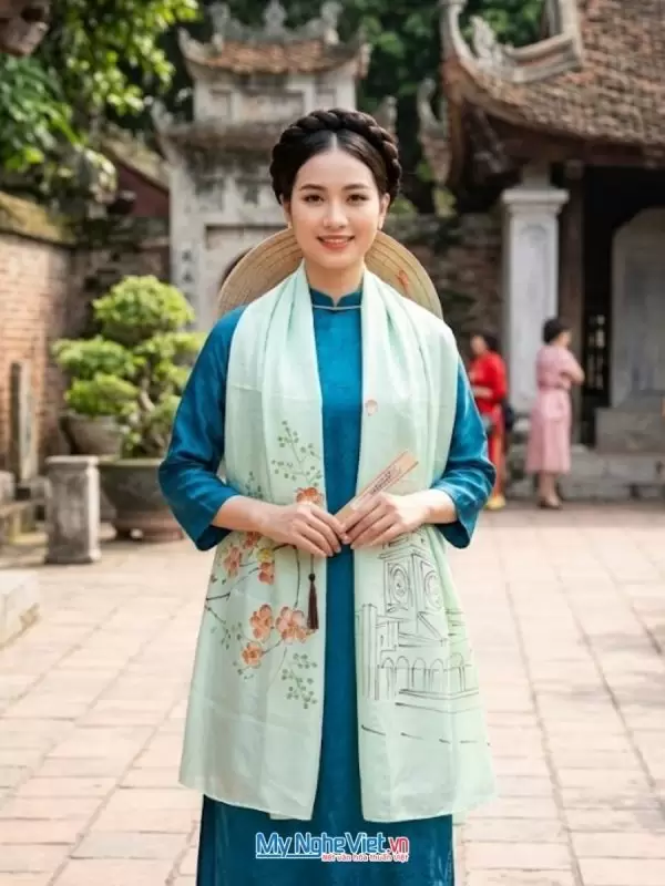 Set quà tặng khăn lụa vẽ tay và hộp trang sức sơn mài cao cấp