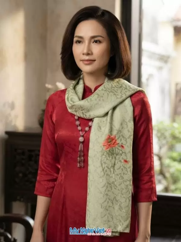 Khăn lụa tơ tằm thêu tay cao cấp