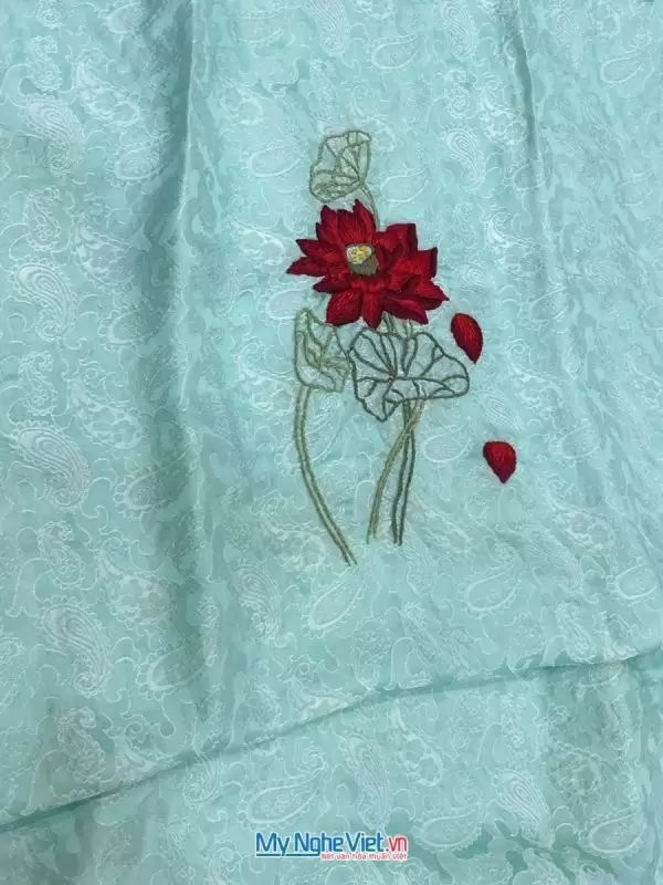 Khăn lụa tơ tằm thêu tay cao cấp