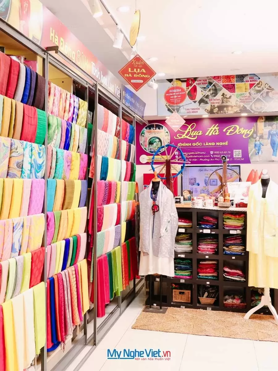 showroom-khan-lua-viet.jpg